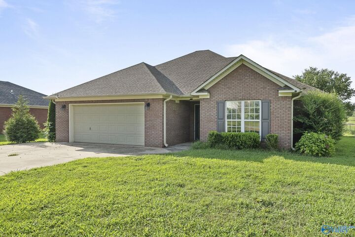 Property Photo:  424 Banyon Road  AL 35773 