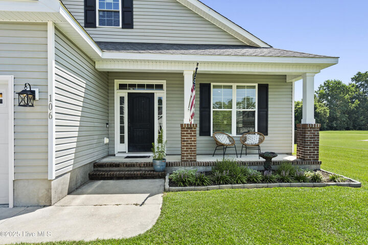 Property Photo:  106 Neptune Court  NC 28532 
