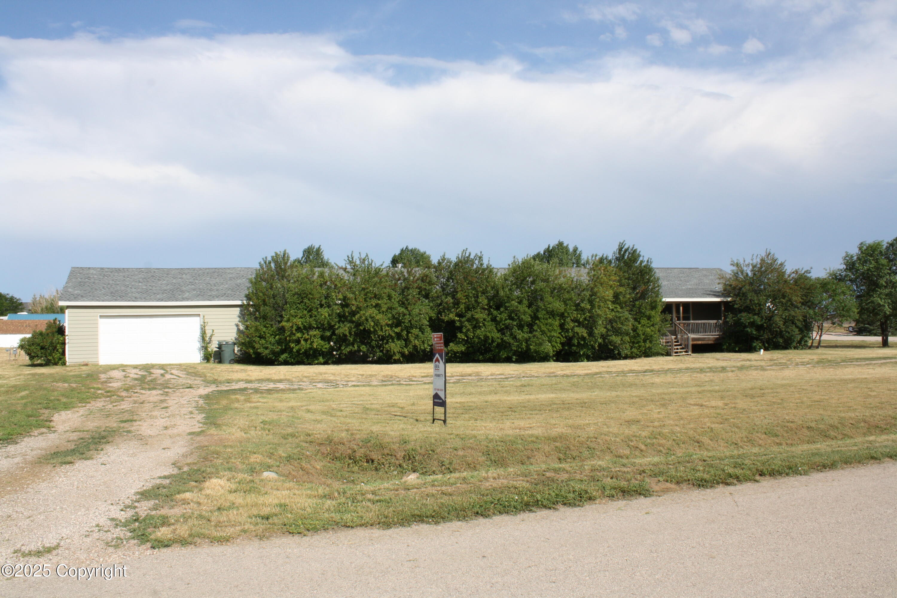 Property Photo:  2219 Smithie Rd -  WY 82718 