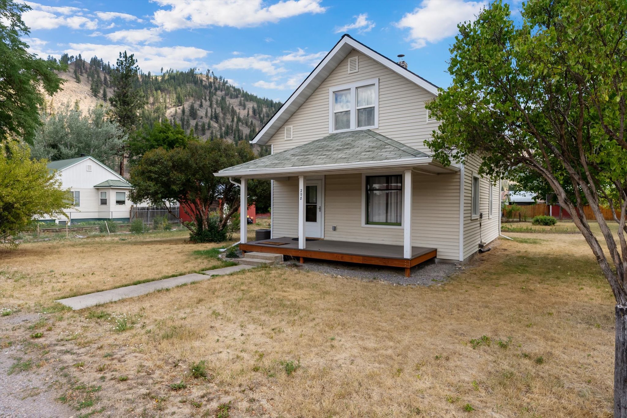 Property Photo: 208 Cedar Street MT 59872