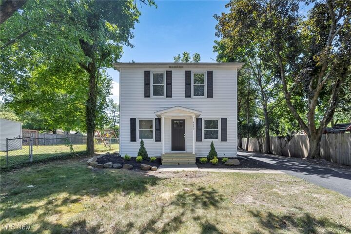 4650 Liberty Road  Cleveland OH 44121 photo