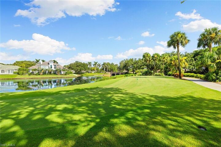 Property Photo: 7004 Verde Way FL 34108