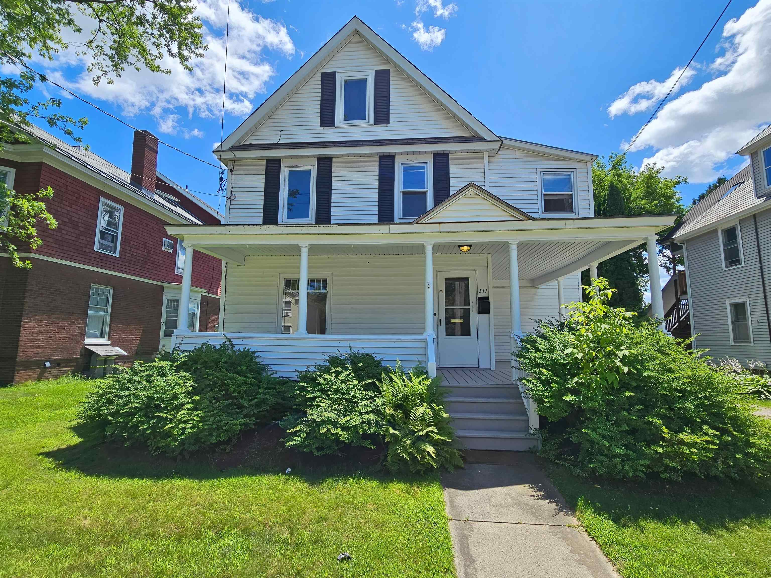 311 Colchester Avenue  Burlington VT 05401 photo