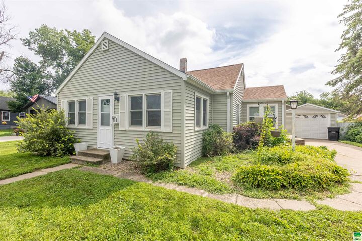 711 6th Street  Onawa IA 51040 photo