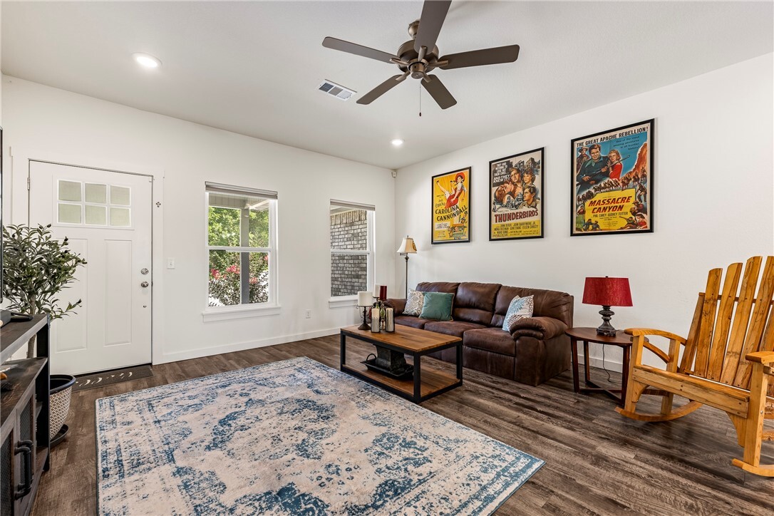 Property Photo:  129 Granshire Drive  AR 72714 