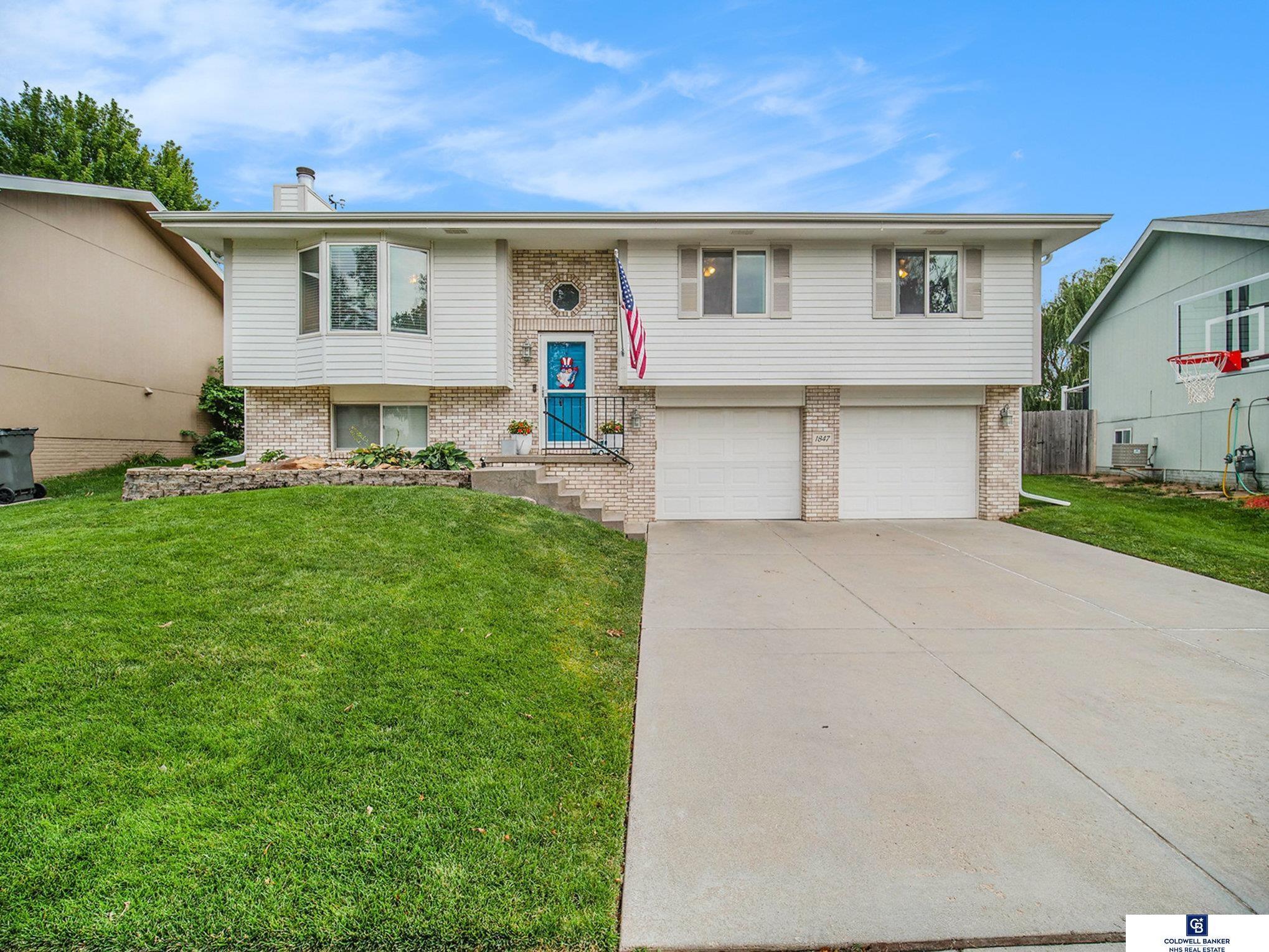 Property Photo:  1847 W Apricot Lane  NE 68522 