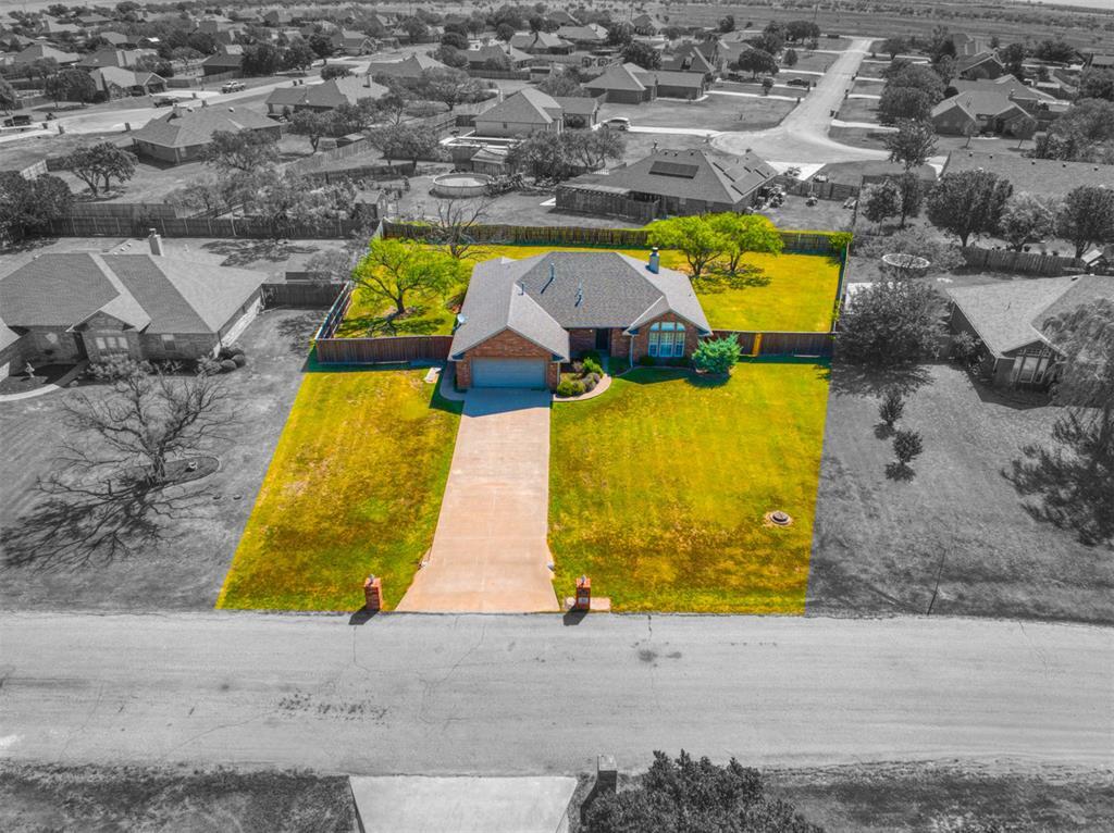 Property Photo: 107 NW Valleybrook OK 73505