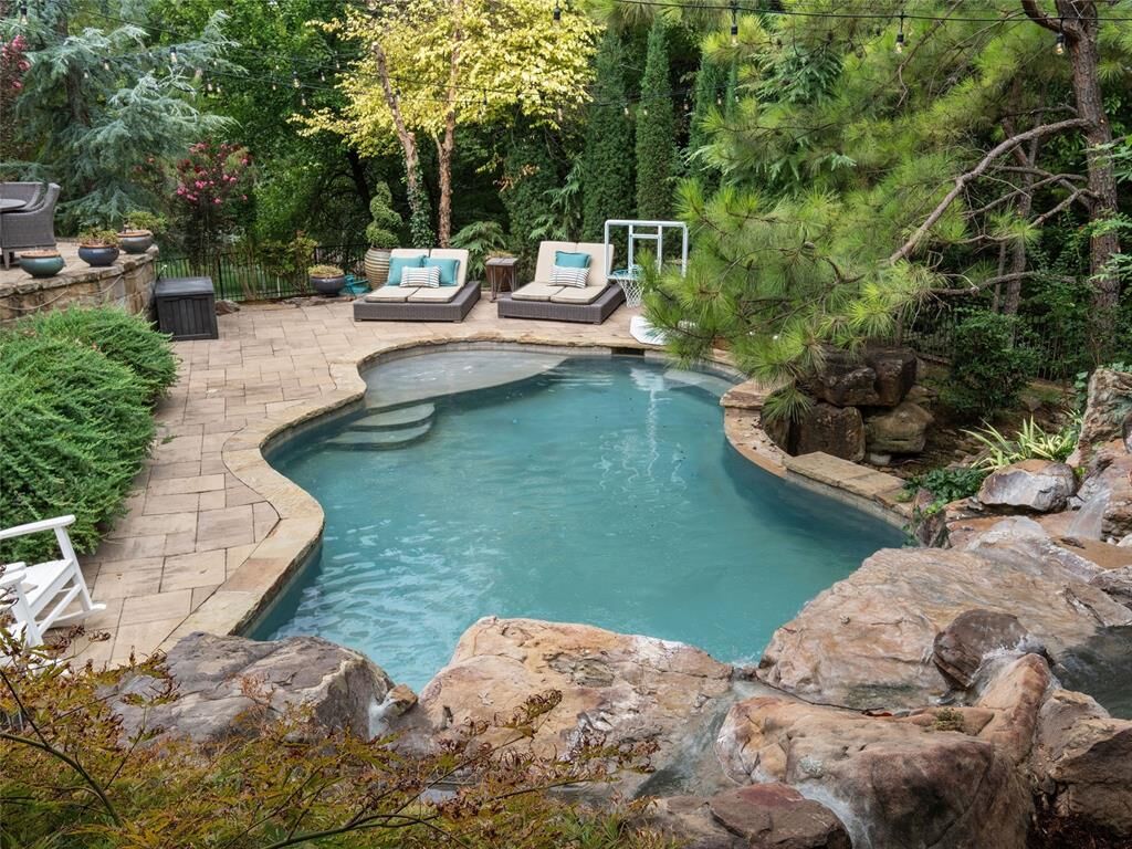 Property Photo:  1665 Saratoga Way  OK 73003 