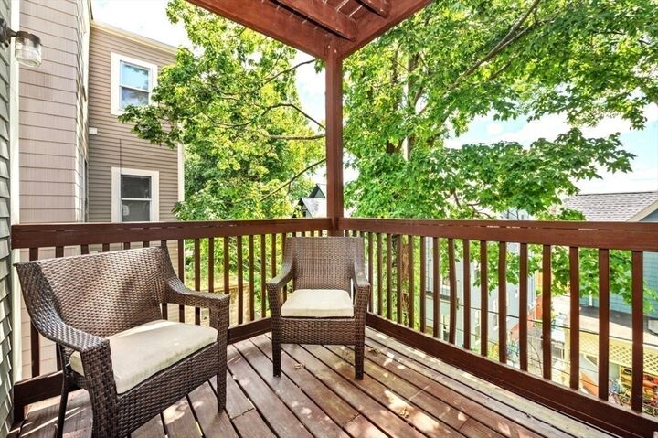Property Photo:  456 Medford St 3  MA 02145 