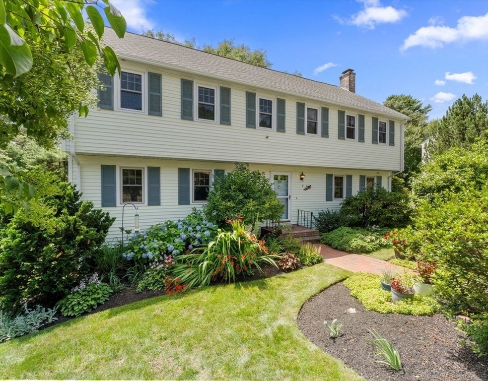 Property Photo:  9 Pleasantview Ter  MA 01701 