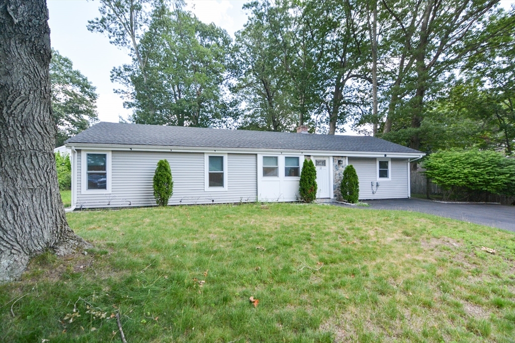 Property Photo: 12 Fairfield Ter MA 01701
