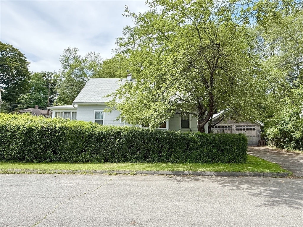 Property Photo:  35 Hubbard Ave  MA 01060 