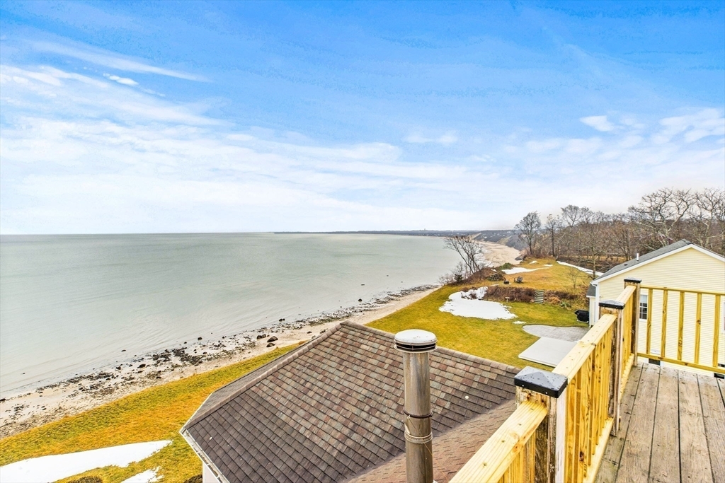 Property Photo:  42 Oak Bluff Cir H  MA 02360 