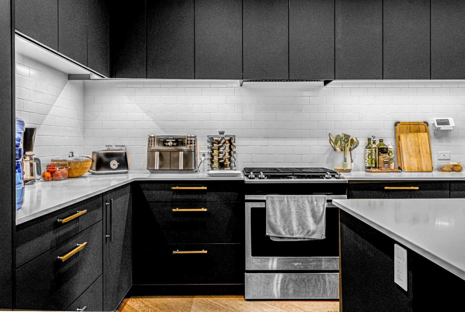 Property Photo: 4275 Norford Avenue NW 319 AB T3B 6M2