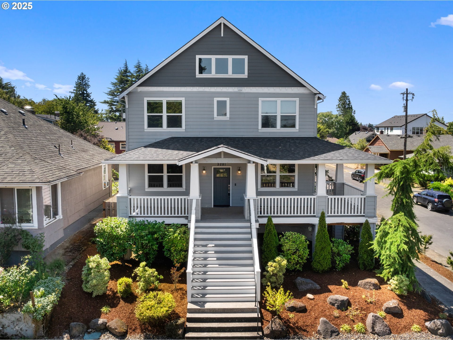 Property Photo: 5281 NE 19th Ave OR 97211