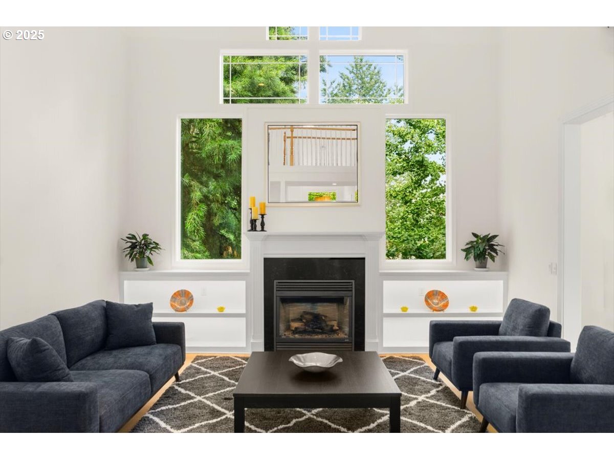 Property Photo: 11905 SW 60th Ave OR 97219