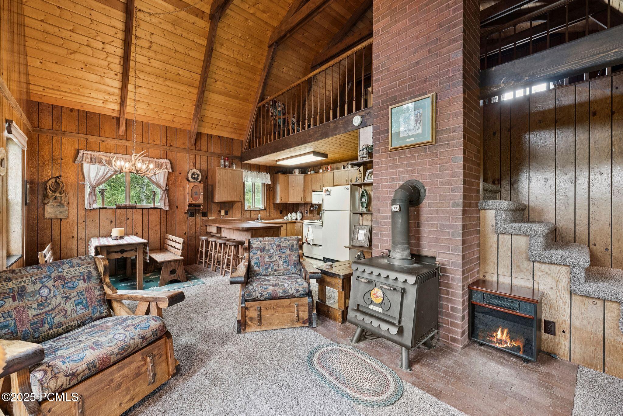 Property Photo: 10222 Mackenzie Way UT 84055