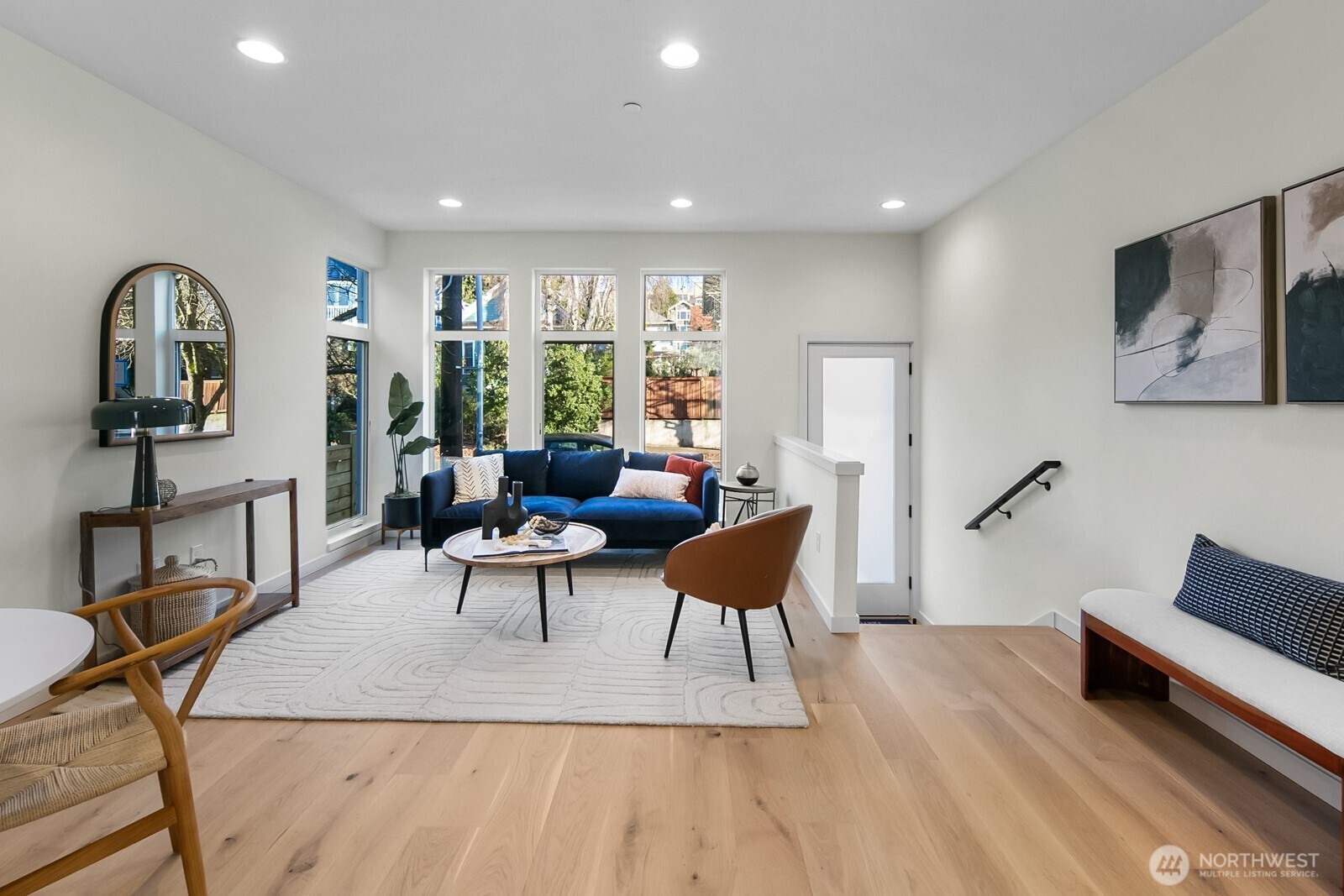 Property Photo:  1064 E Republican Street  WA 98102 