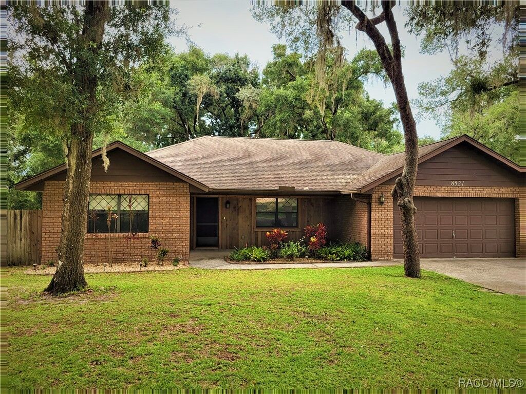 Property Photo:  8521 E Henderson Trail  FL 34450 