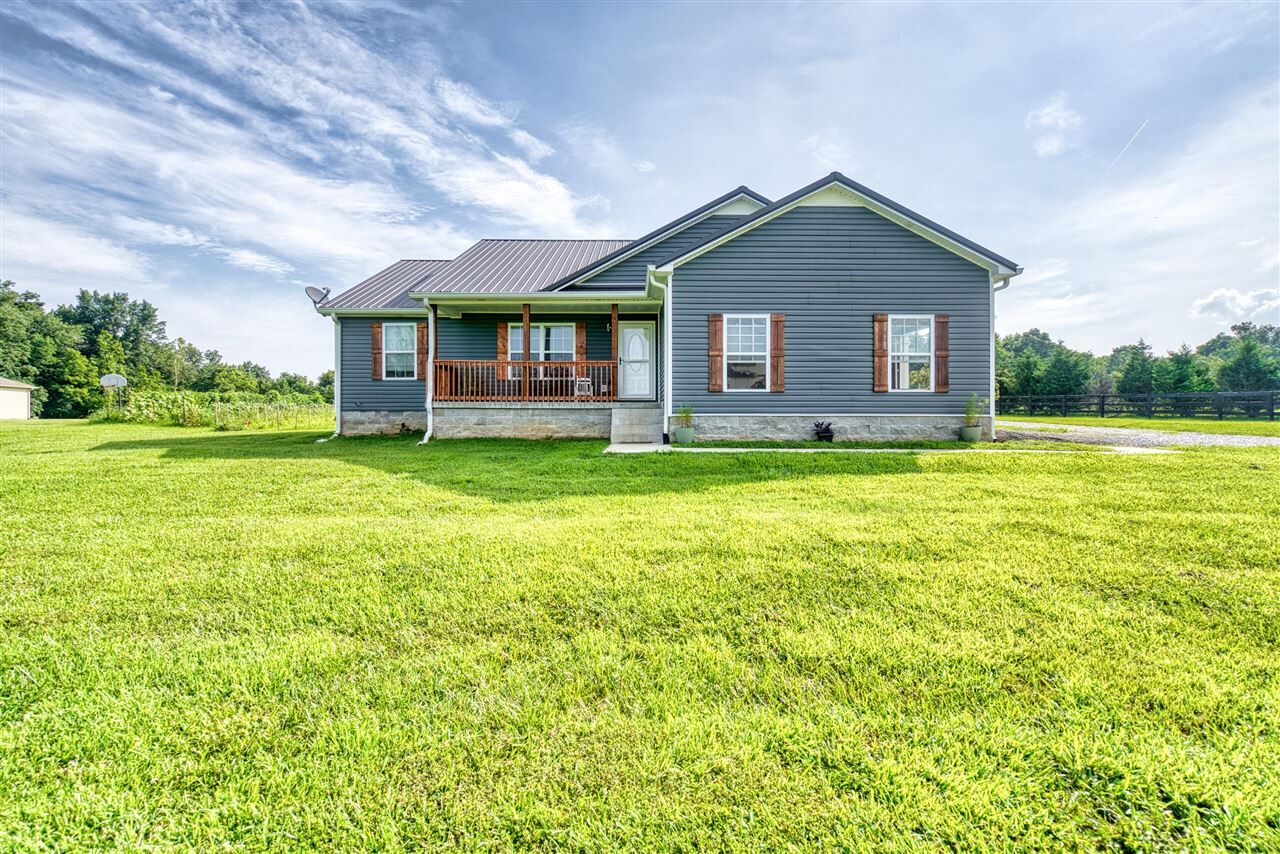 Property Photo:  324 T Barnett Road  KY 42206 