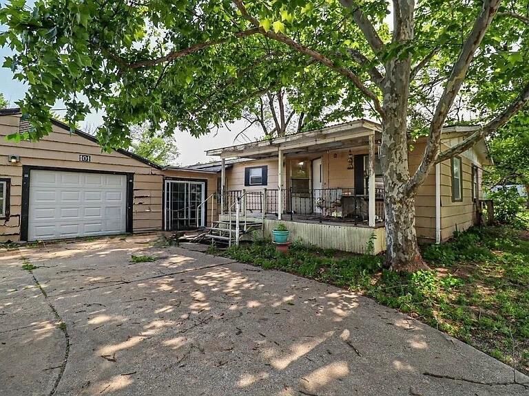 Property Photo: 101 W 83rd St S KS 67060