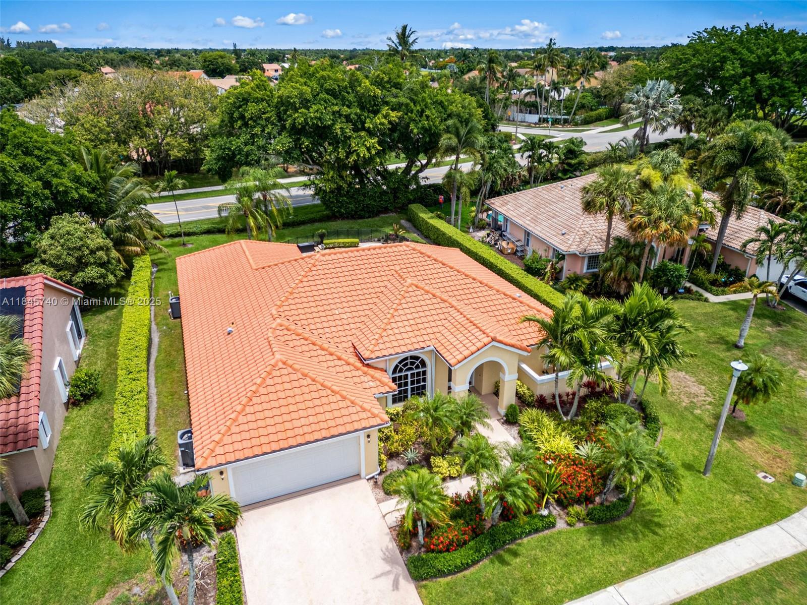 Property Photo:  7781 Penwood Ct  FL 33467 
