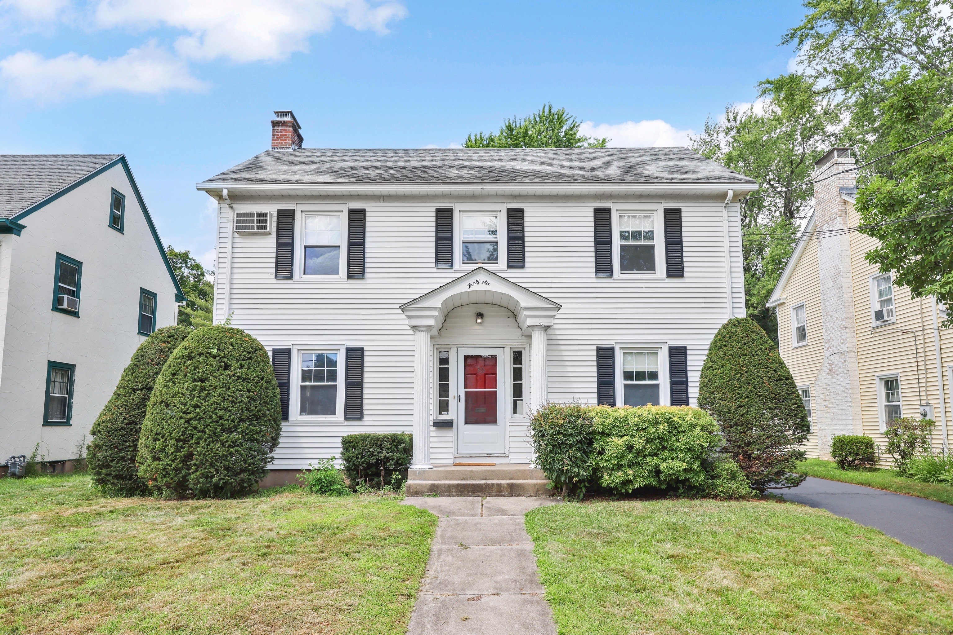 36 Meadowbrook Road  West Hartford CT 06107 photo