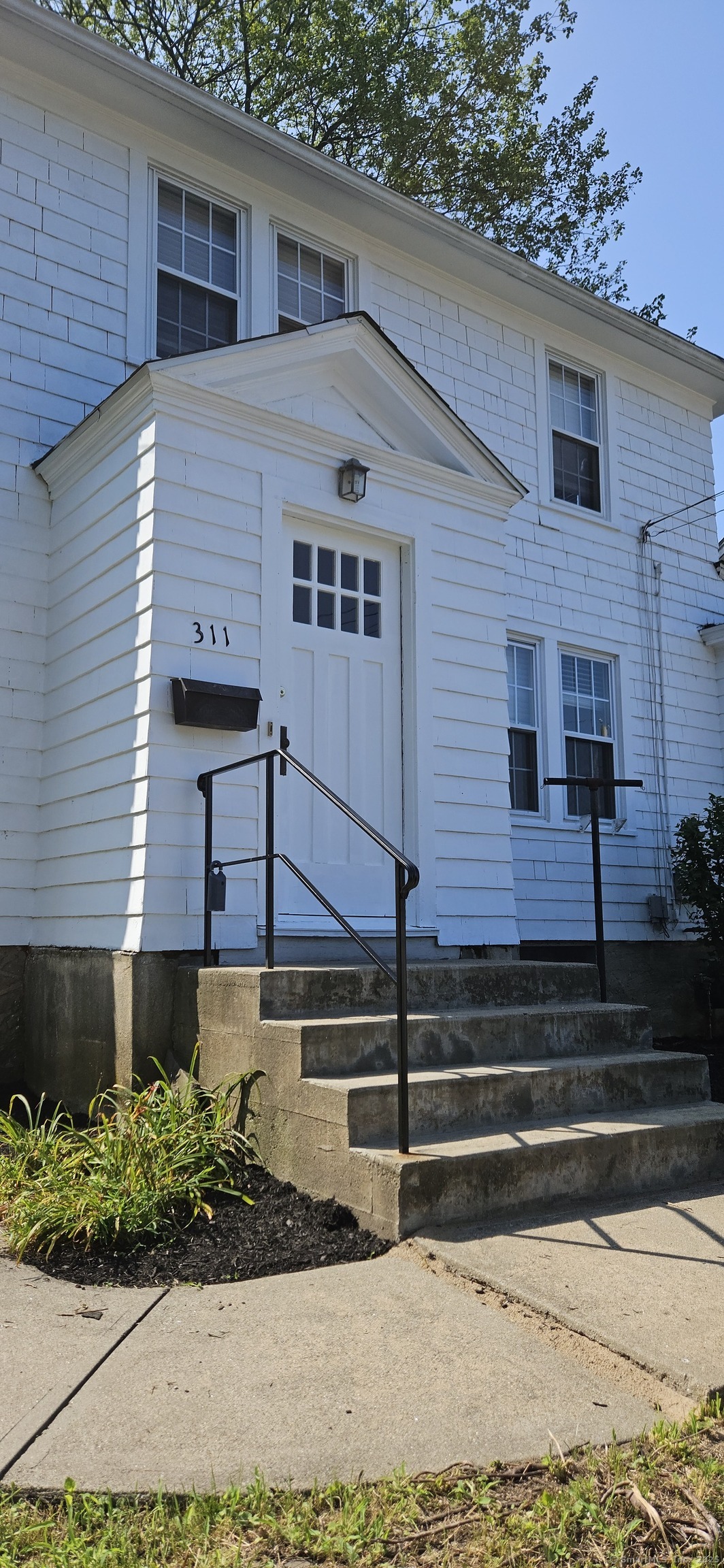 Property Photo:  311 Cambridge Street  CT 06606 