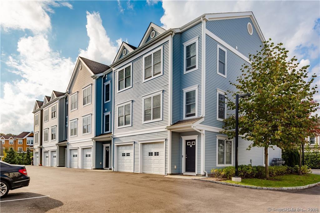 Property Photo:  201 Copper Square Drive 201  CT 06801 