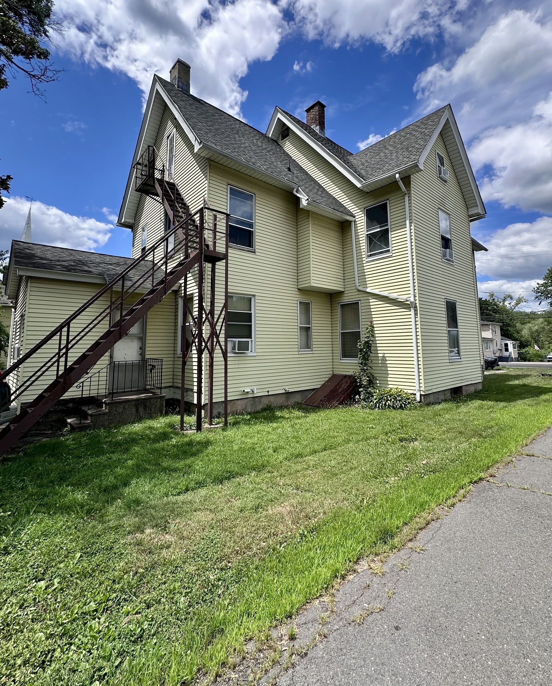 Property Photo: 122 West Main Street CT 06062