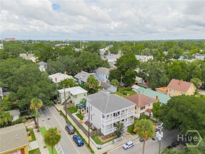 Property Photo: 302 E 35th Street GA 31401