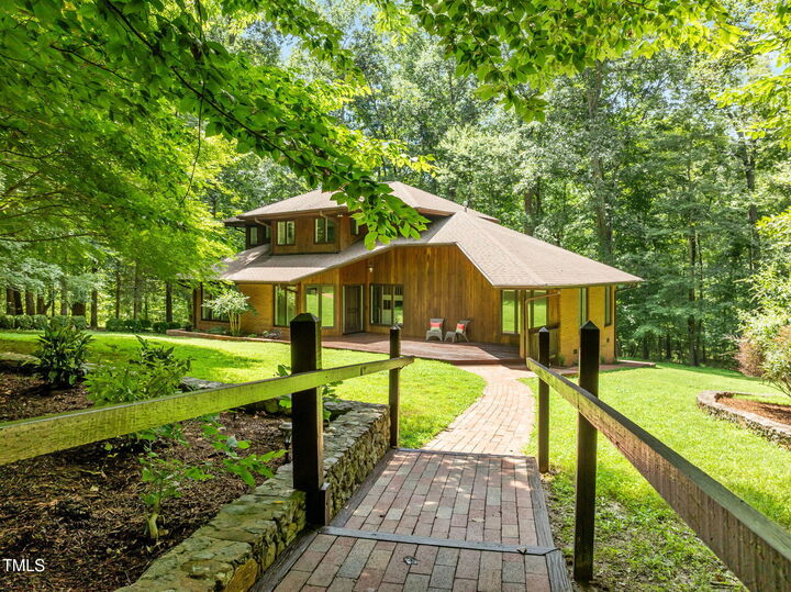 Property Photo: 801 Creekstone Drive NC 27516