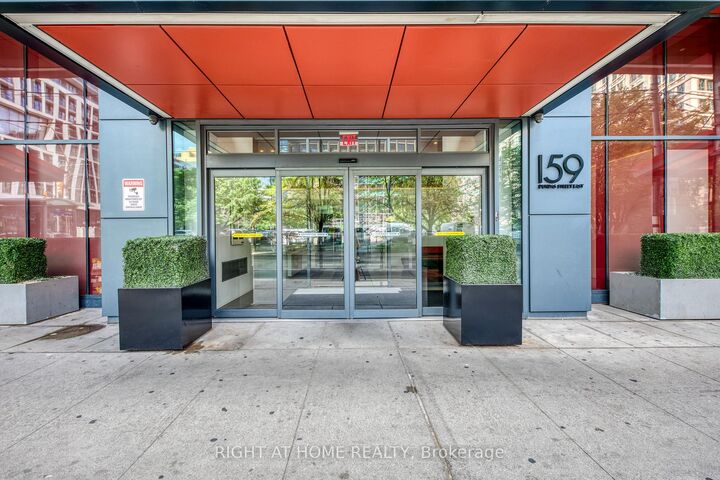 Photo de la propriété: 159 Dundas Street E 611 ON M5B 0A9