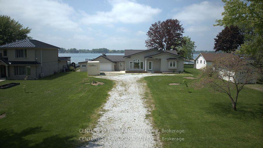 Photo de la propriété:  3877 St Clair Parkway  ON N0P 2B0 