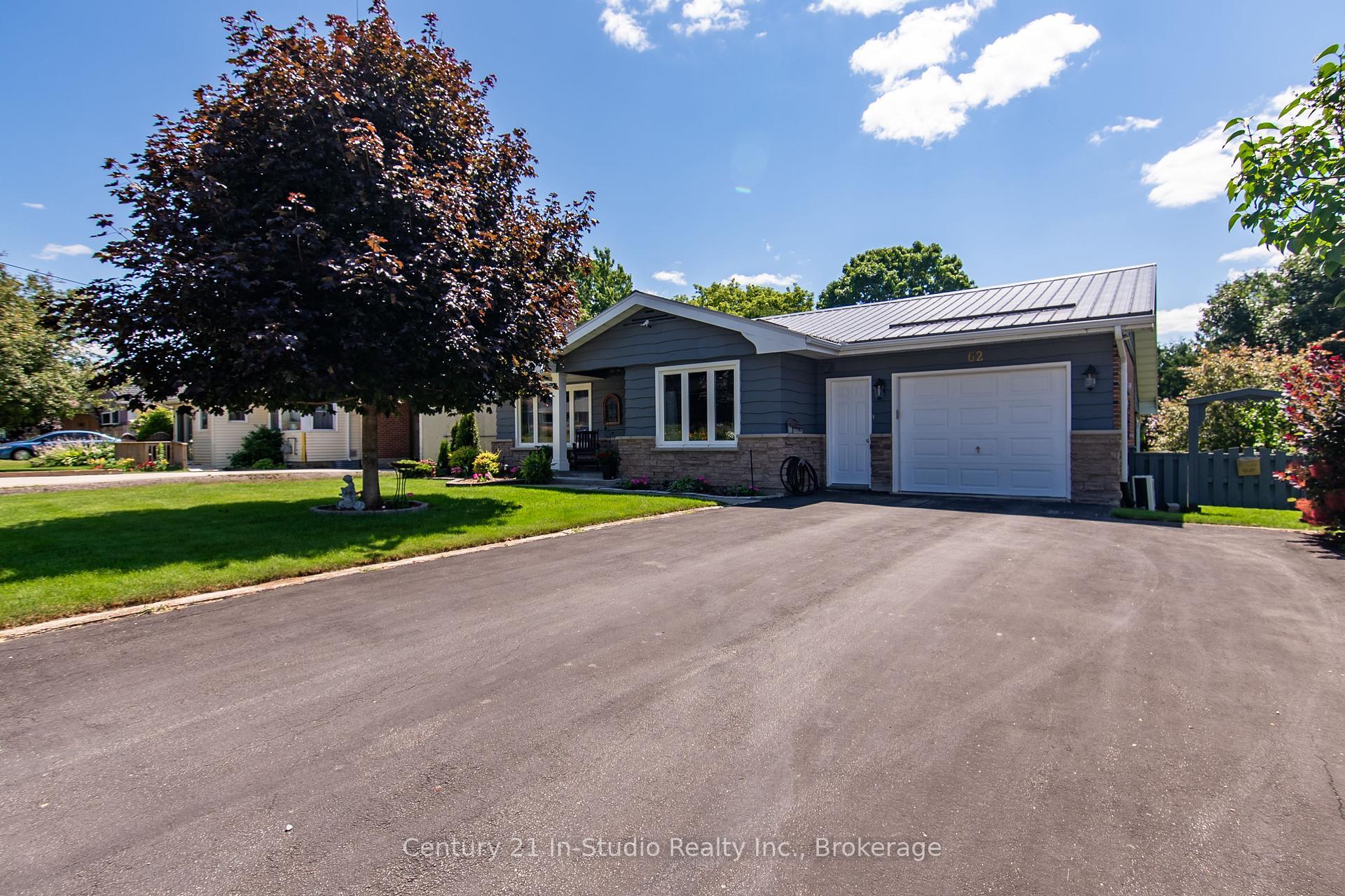 Photo de la propriété:  62 Edith Avenue  ON N0C 1H0 