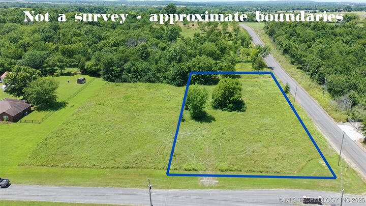 Property Photo:  5301 S 32nd Street E  OK 74403 