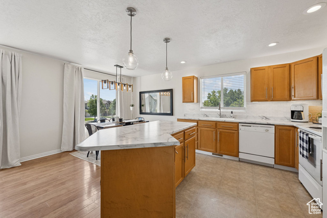Property Photo:  975 W Foxboro Dr  UT 84054 