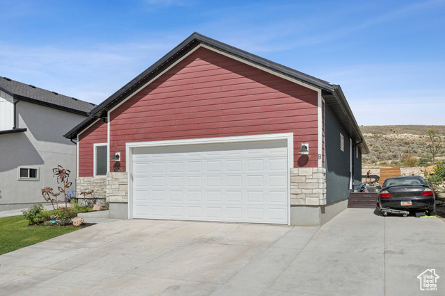 Property Photo: 7926 N Bristlecone Rd W UT 84005
