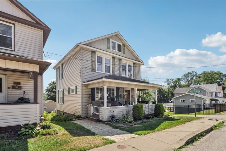 Property Photo: 612 Lafayette St PA 16242