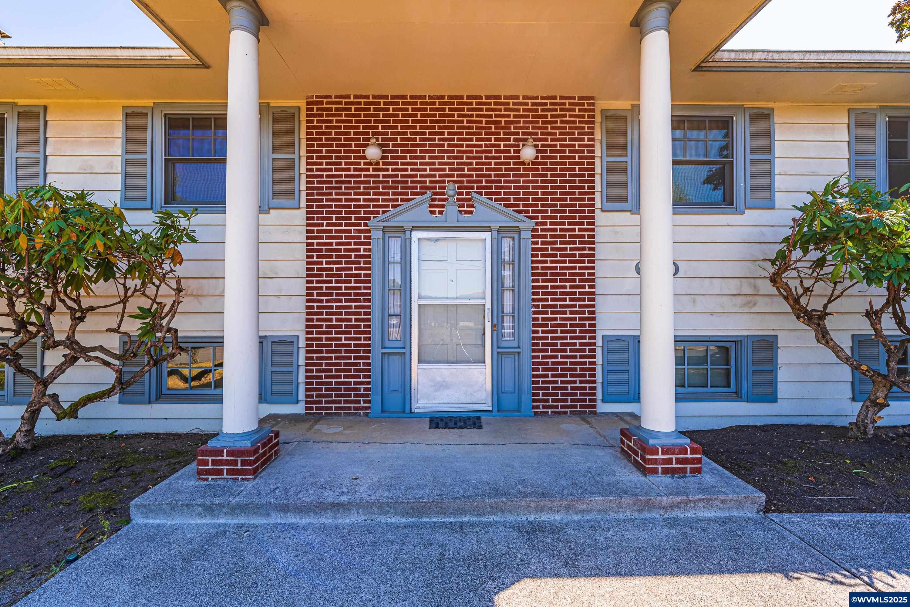 Property Photo:  610 Apple Blossom Av NE  OR 97303 