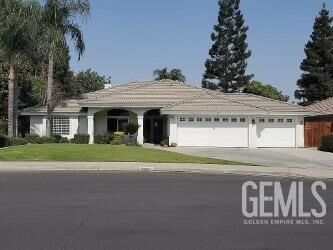 Property Photo: 10918 Rosslyn Lane CA 93311