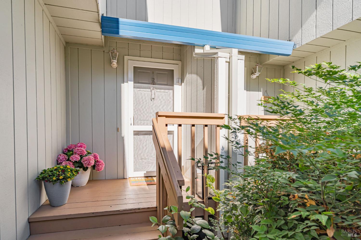 Property Photo: 10 Meridian Circle CA 94928