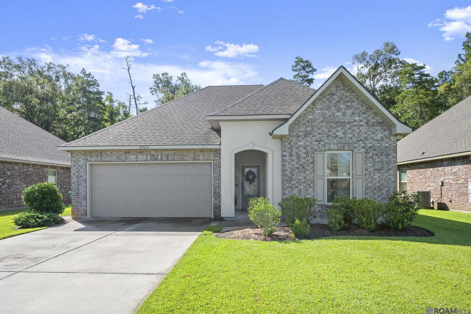 Property Photo:  8902 Perry Park Dr  LA 70726 