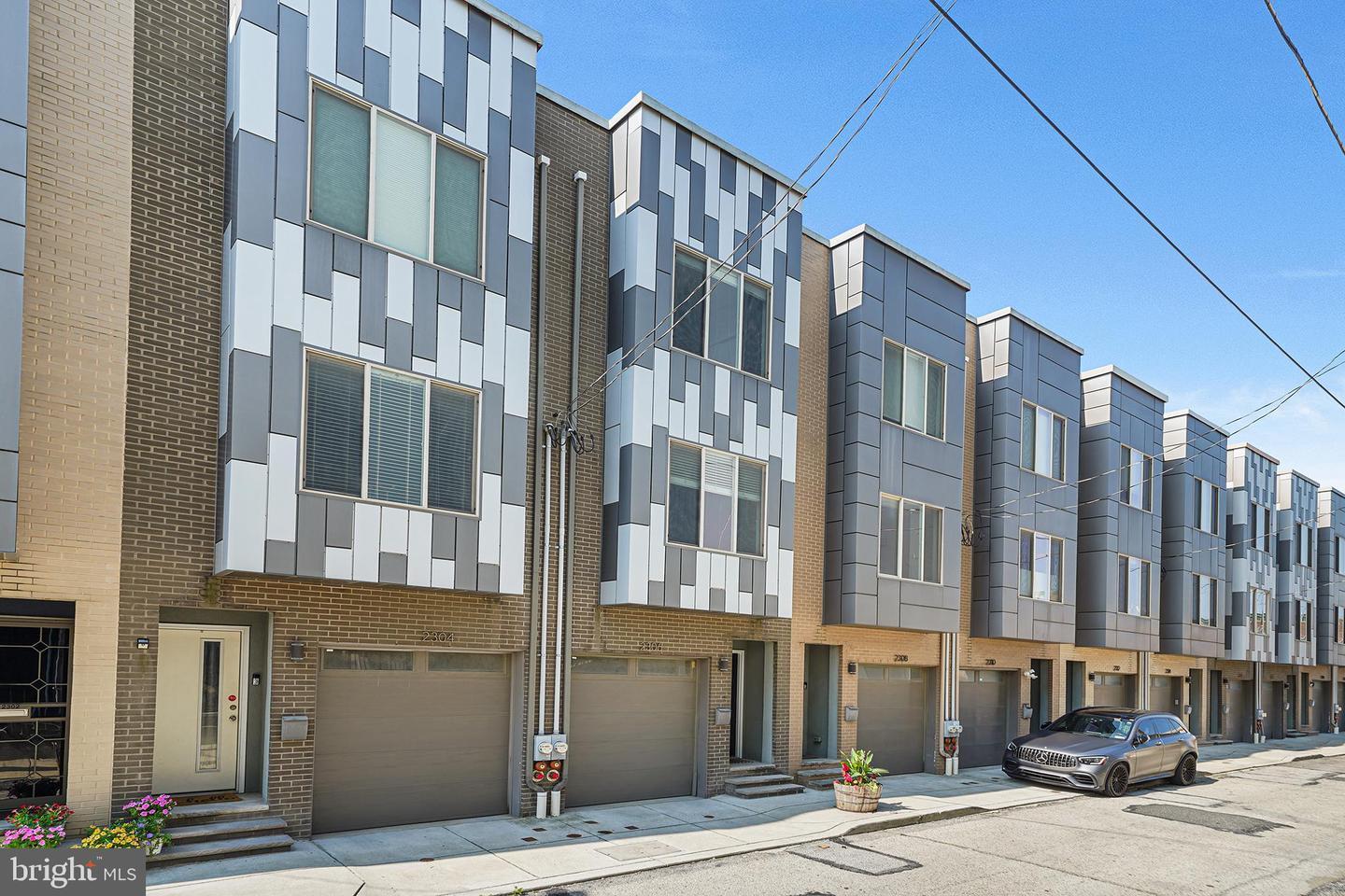 Property Photo: 2306 Alter Street PA 19146