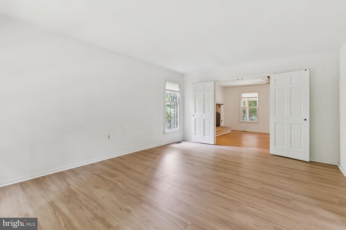 Property Photo: 2929 Leefield Drive VA 20171