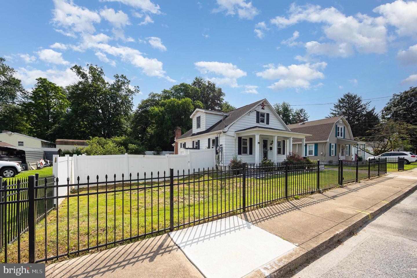 Property Photo: 7 S George Street PA 17055