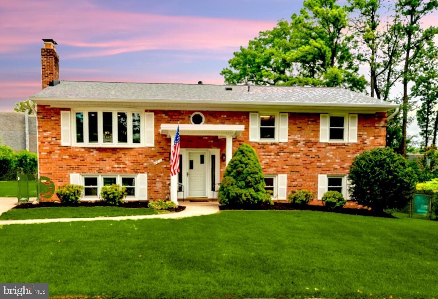 Property Photo: 2811 Elsmore Street VA 22031