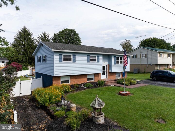 Property Photo: 501 Cara Court WV 25401