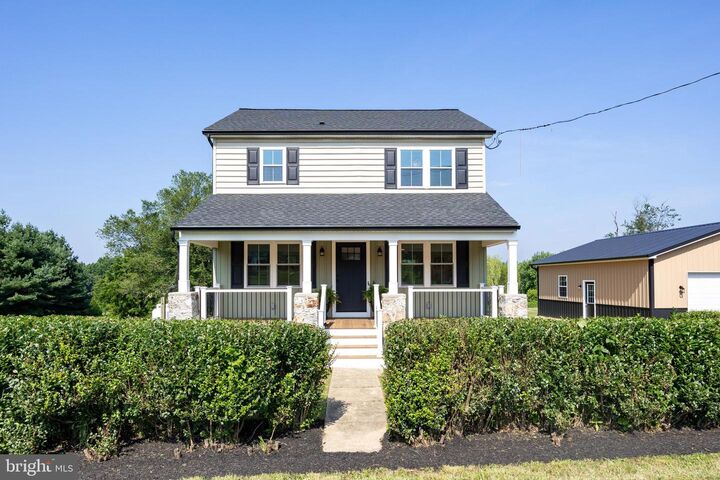 Property Photo:  1131 N Manor Road  PA 19344 