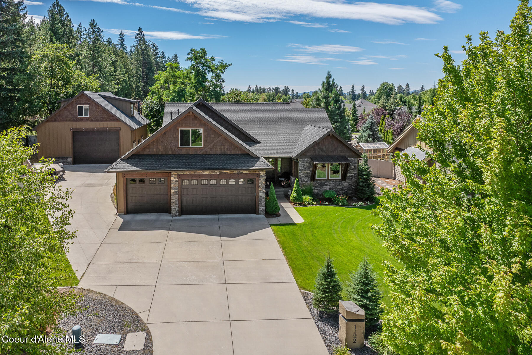 Property Photo: 1122 E Maroon Creek Drive ID 83835